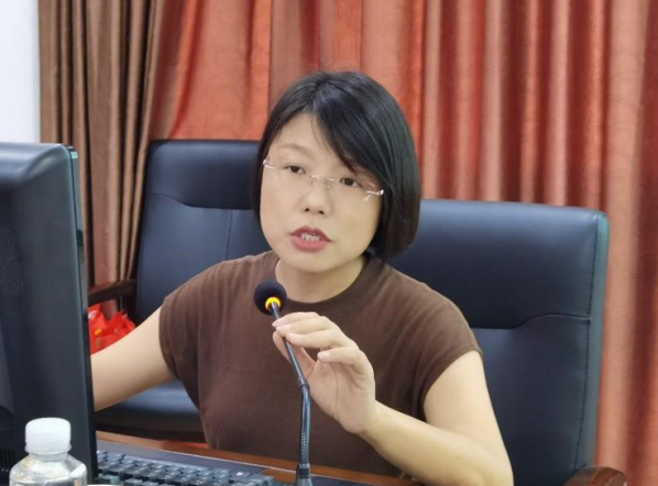 市環(huán)發(fā)公司組織召開學(xué)習(xí)貫徹習(xí)近平總書記在全國兩會(huì)上重要講話精神專題宣講會(huì)(圖2)