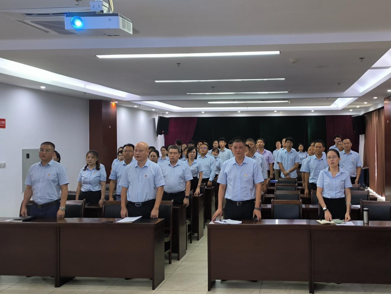 市環(huán)發(fā)公司舉辦慶祝建黨102周年大會(huì)暨上專(zhuān)題黨課(圖2)